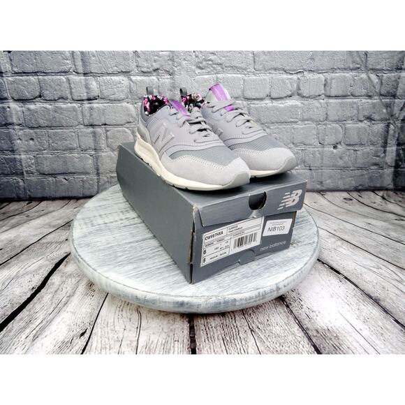 New Balance  997H Classics Gray/Floral	Women Size 6 New In Box - Picture 1 of 8